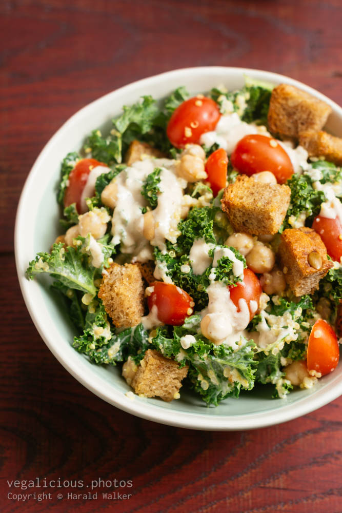 Kale Quinoa Caesar Salad – vegalicious.photos