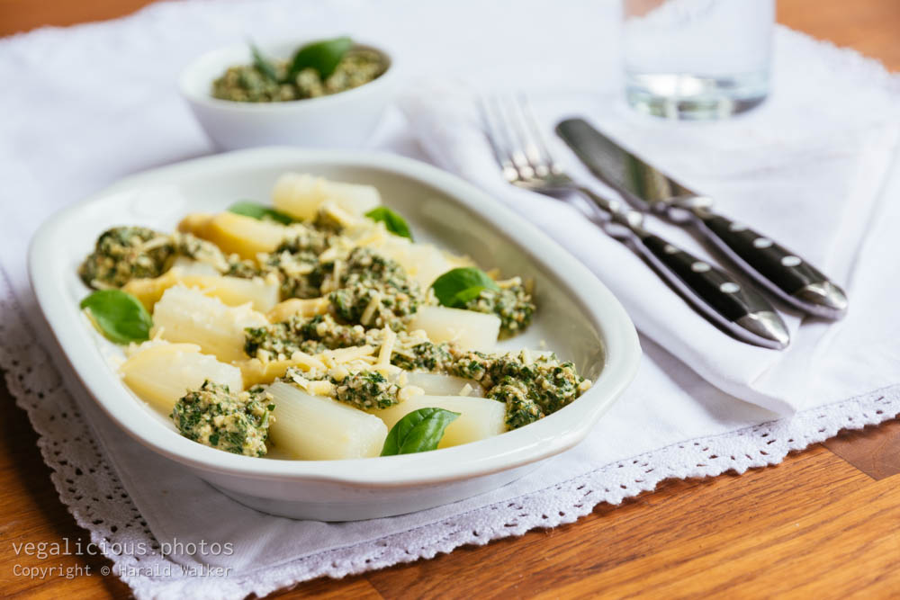 Stock photo of Asparagus with pesto sauce